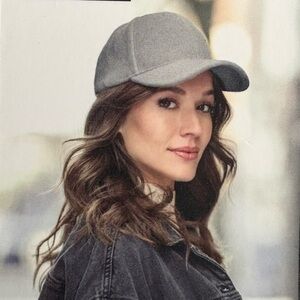 Stylish Gray Women's Cap